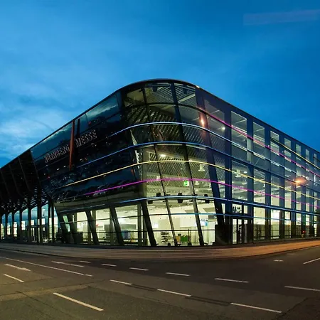 81 Qm, Messe/exhibition Center Apartmán